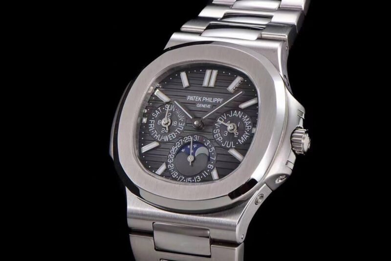 PATEK PHILIPPE_208
