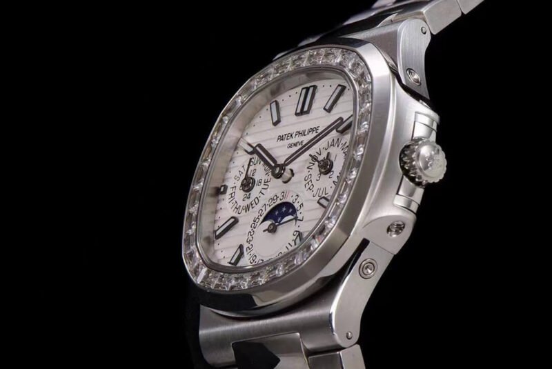 PATEK PHILIPPE_208