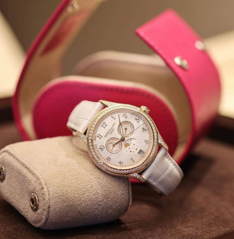 PATEK PHILIPPE_230