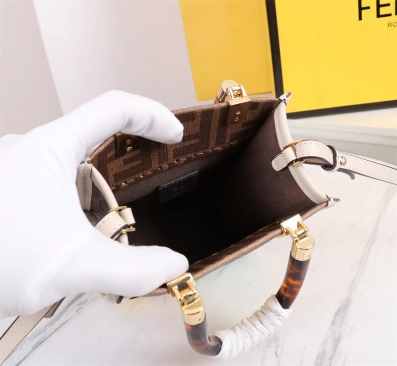Fendi Mini Tote Bag-13*18*6.5CM