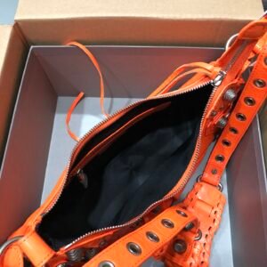 ba-9653979tewetwrteretetrret_7_.jpg Balenciag Le Cagole Handbags-33*16*8CM