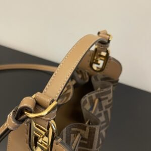 Fendi Pomodorino-21.5x14x17CM