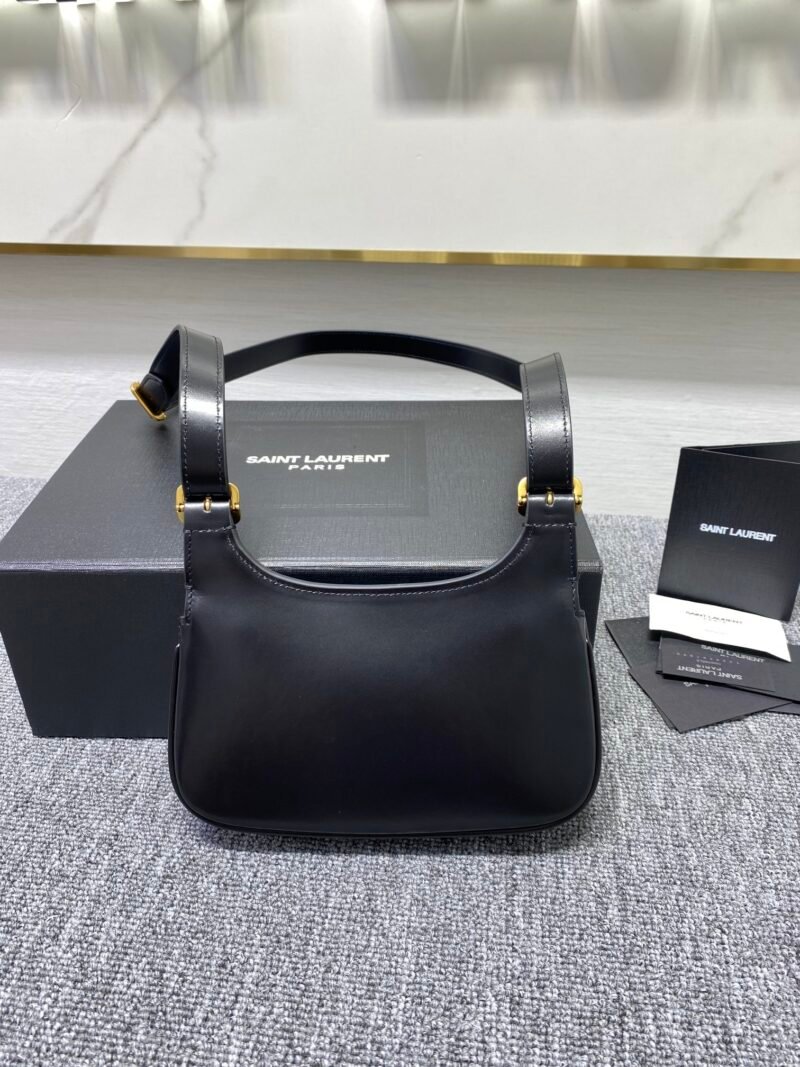 Valentino Charlie Handbags-18.5x13x3.5CM