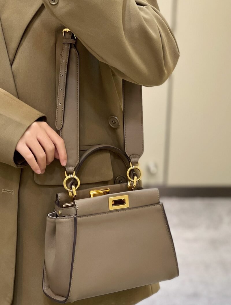 Fendi PeekabooTote-24×7×19CM