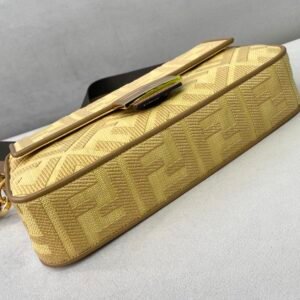 erwrwerwe_2_.jpg Fendi Medium Baguette Bag-26x15x4CM