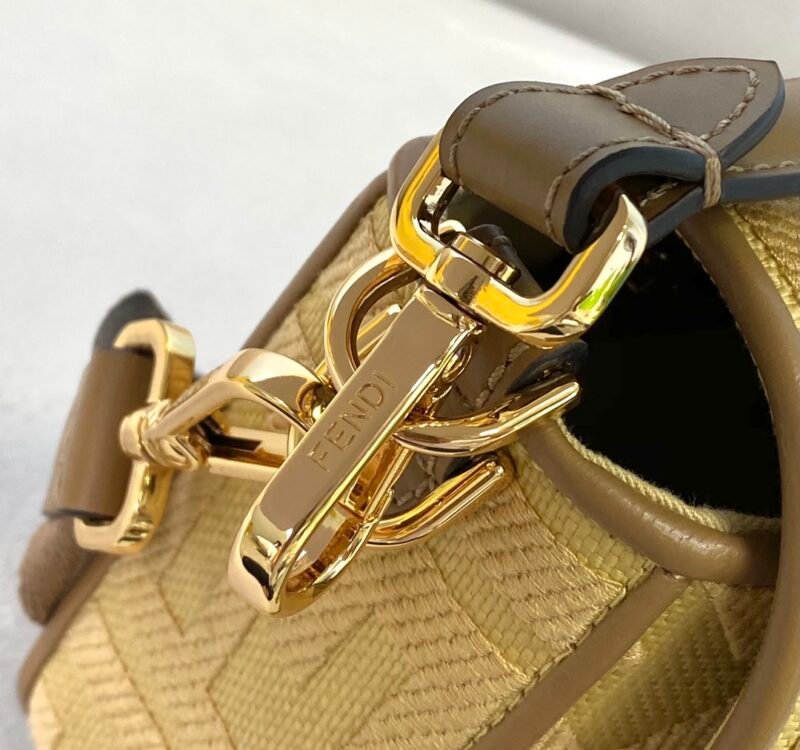 erwrwerwe_4_.jpg Fendi Medium Baguette Bag-26x15x4CM