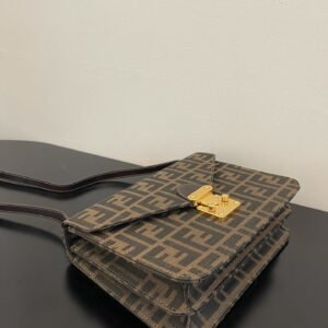 ewe-098790_2_.jpg Fendi Vintage Handbags-24x18x8CM