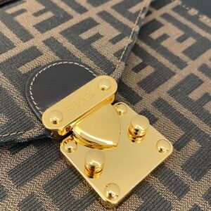 ewe-098790_8_.jpg Fendi Vintage Handbags-24x18x8CM