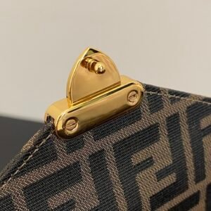 ewe-098790_9_.jpg Fendi Vintage Handbags-24x18x8CM