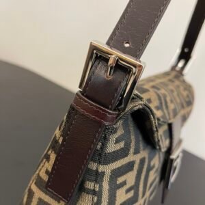 ewe-098794_1_.jpg Fendi Vintage Handbags-26x13x8CM