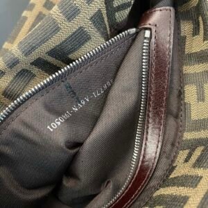 ewe-098794_9_.jpg Fendi Vintage Handbags-26x13x8CM