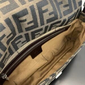 ewrwerwerwe_1__3.jpg FendI Medium Baguette Bag-26x15x4CM