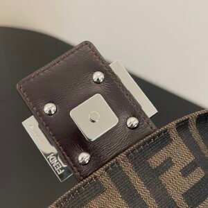 ewrwerwerwe_8__3.jpg FendI Medium Baguette Bag-26x15x4CM