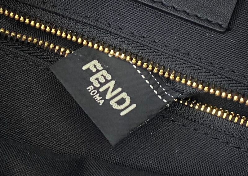 Fendi Backpack-22x10x22CM