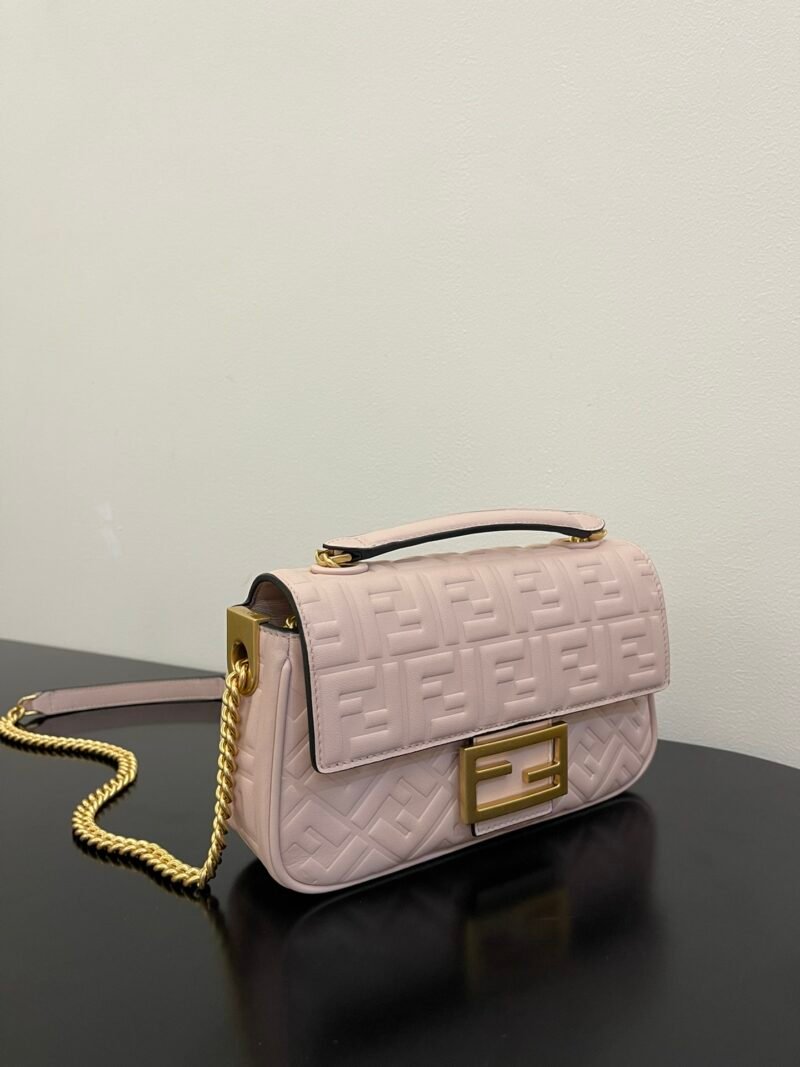 FendI Baguette Bag-24x14x7CM