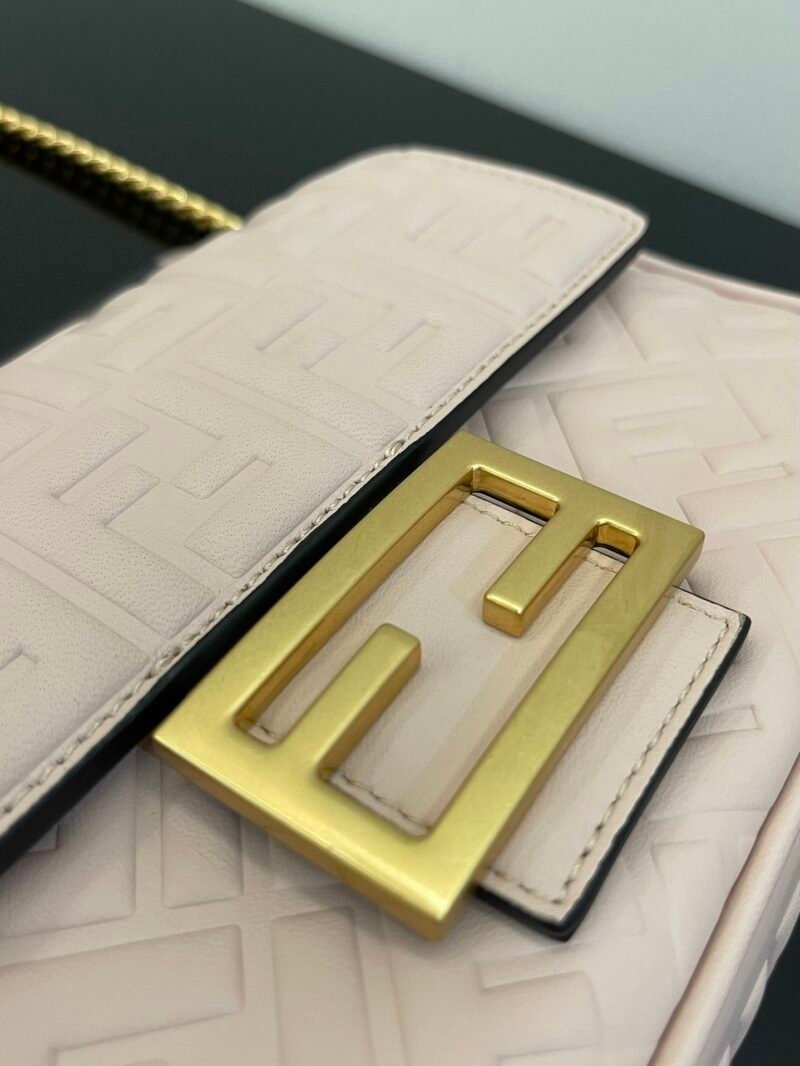 FendI Baguette Bag-24x14x7CM