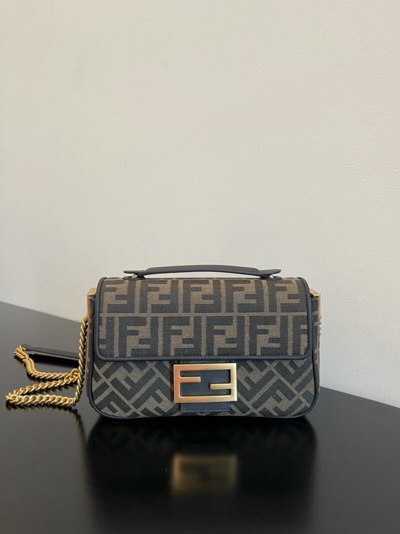 FendI Baguette Bag-24x14x7CM