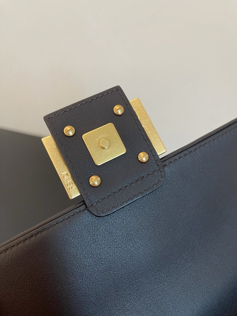 FendI Baguette Bag-24x14x7CM