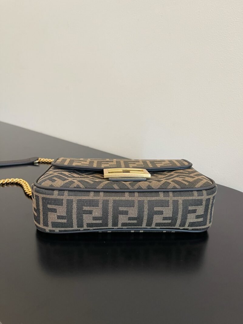 FendI Baguette Bag-24x14x7CM