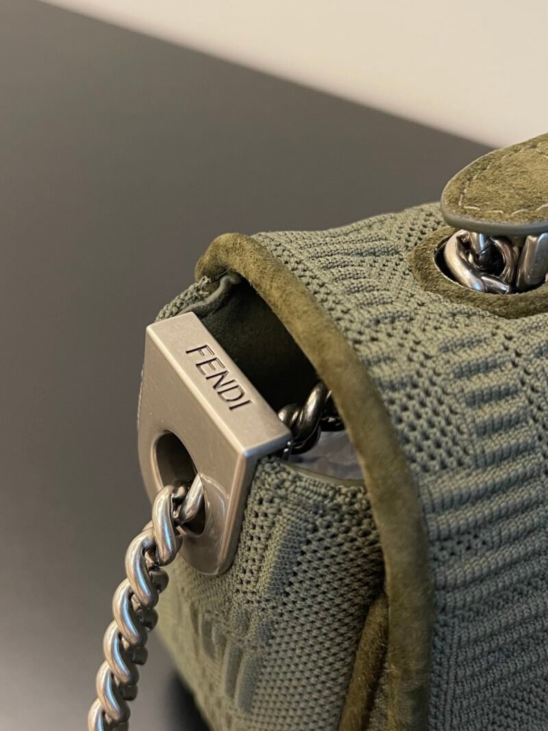 FendI Medium Lconic Baguette Bag-24x7x14.5CM