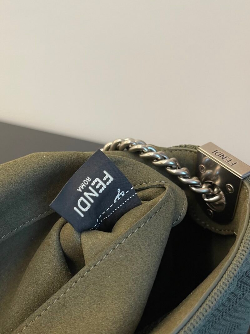 FendI Medium Lconic Baguette Bag-24x7x14.5CM