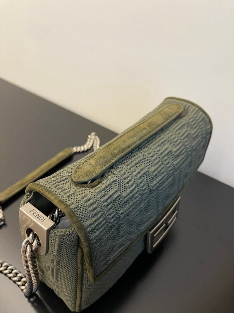 FendI Medium Lconic Baguette Bag-24x7x14.5CM