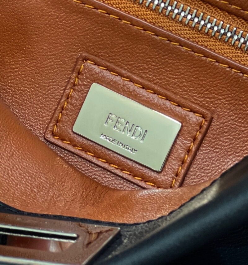 Fendi PeekabooTote-24CM