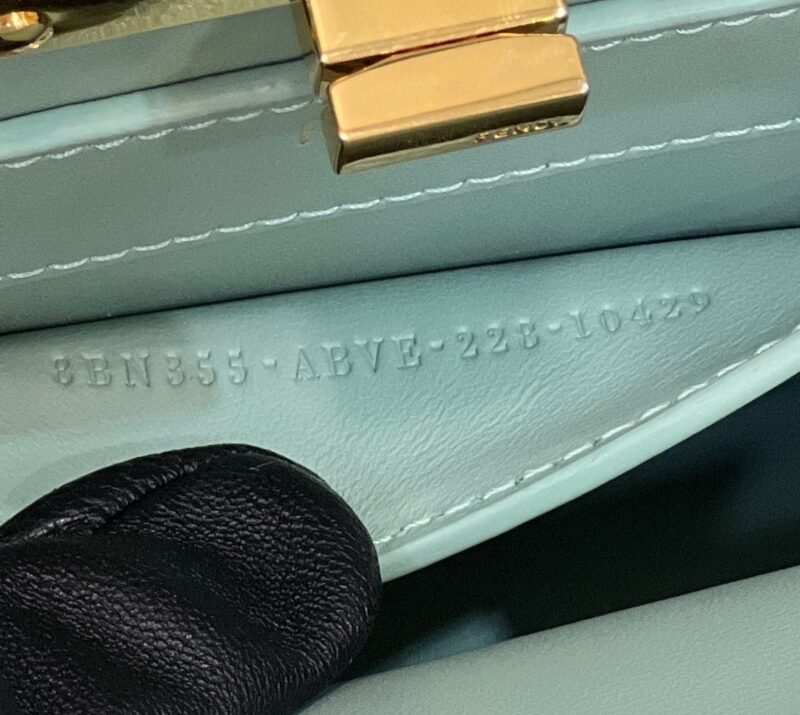 Fendi Peekaboo-20*11*15CM