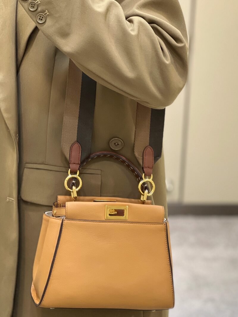 Fendi PeekabooTote-24×7×19CM