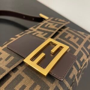 FendI Medium Baguette Bag-26x15x4CM
