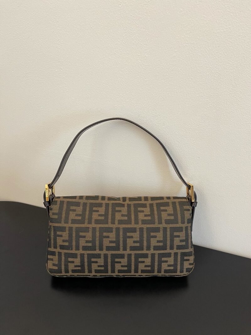FendI Medium Baguette Bag-26x15x4CM