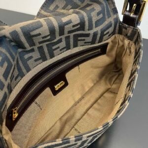 FendI Medium Baguette Bag-26x15x4CM