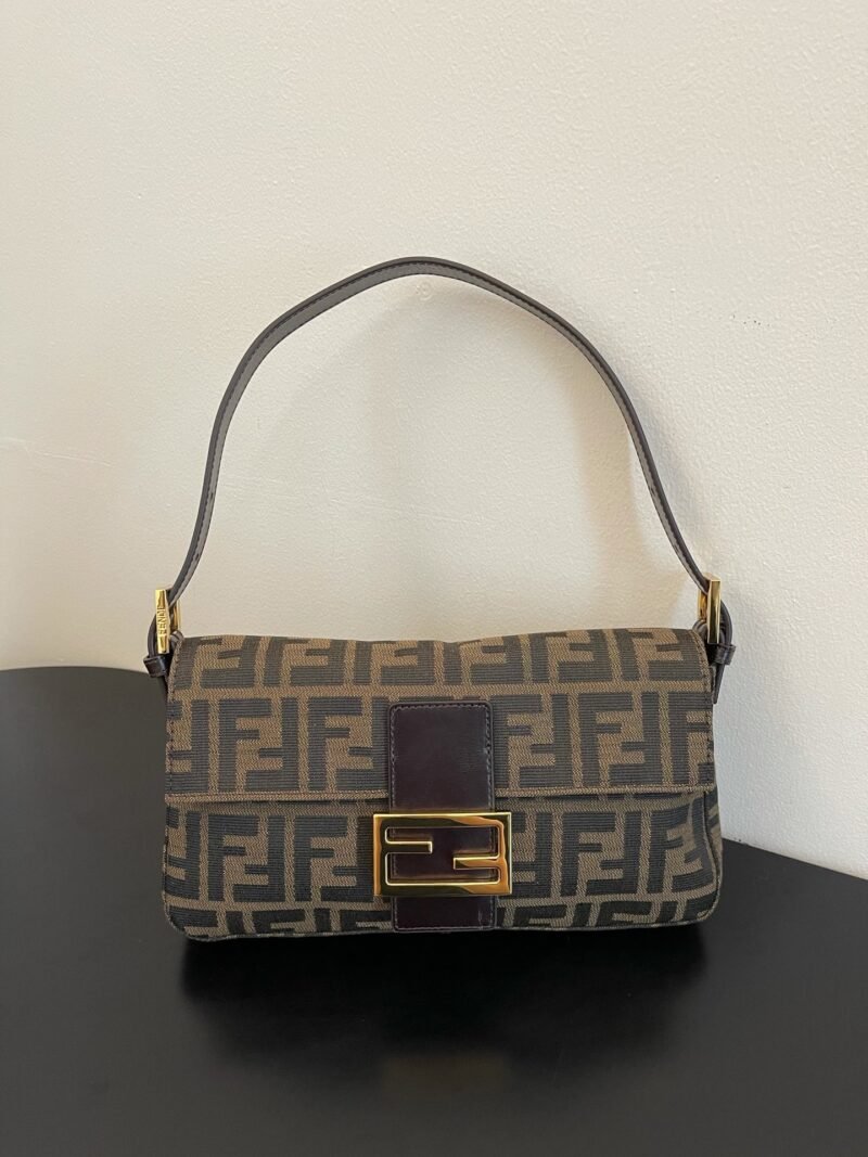 FendI Medium Baguette Bag-26x15x4CM
