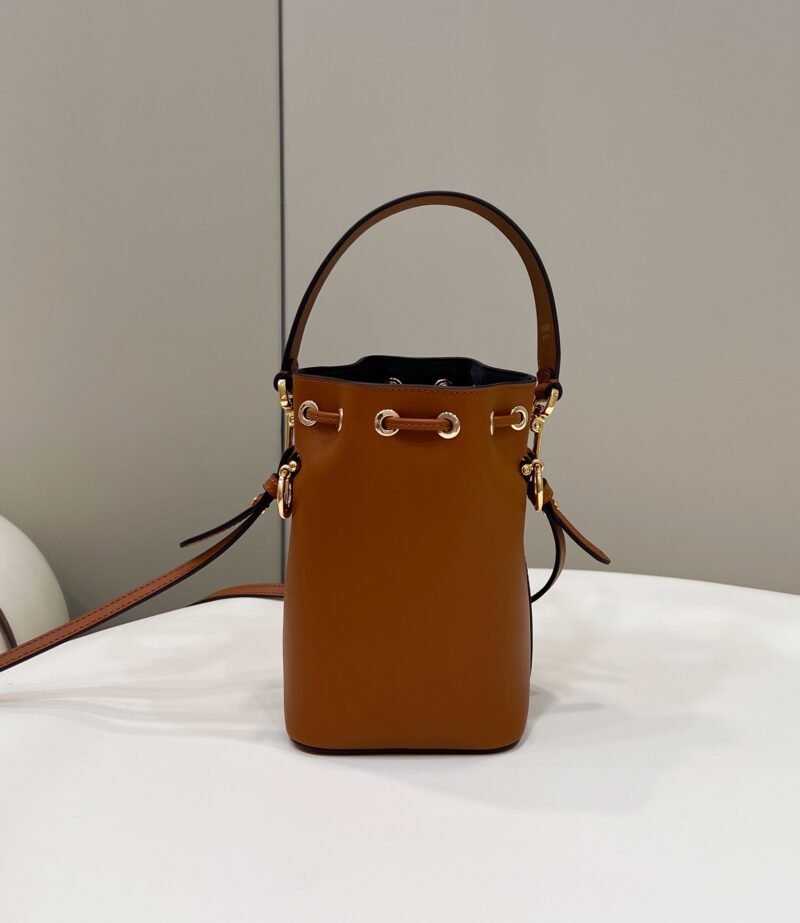fs-059243rewrewr_6_.jpg Fendi Mini Mon Tresor Bag -12x18x10CM