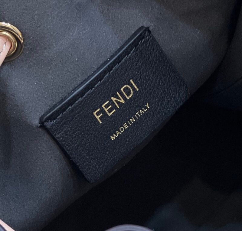 Fendi Mini Mon Tresor Bag -12x18x10CM
