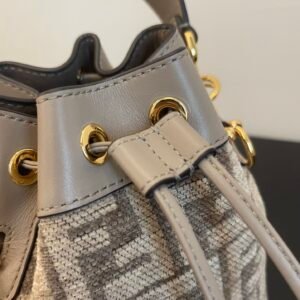Fendi Mini Mon Tresor Bag -12x18x10CM