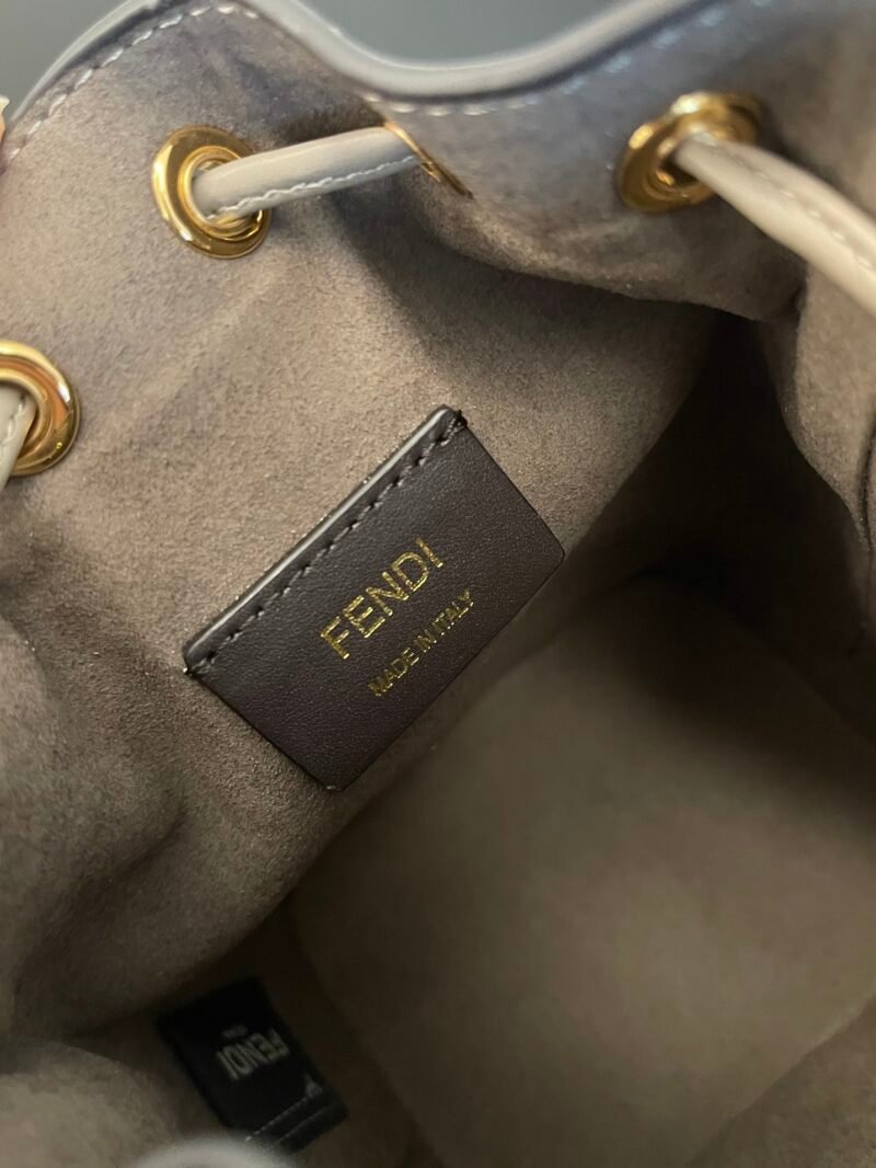 Fendi Mini Mon Tresor Bag -12x18x10CM