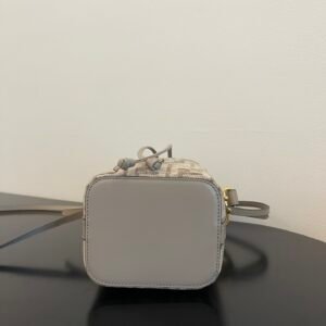 Fendi Mini Mon Tresor Bag -12x18x10CM