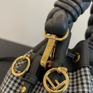 Fendi Mini Mon Tresor Bag -12x18x10CM