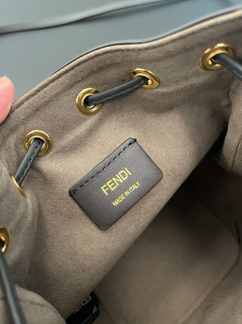 Fendi Mini Mon Tresor Bag -12x18x10CM