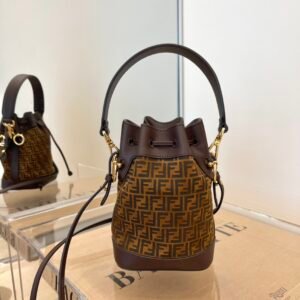 fs-09243rewrew_2_.jpg Fendi Mini Mon Tresor Bag -12x18x10CM