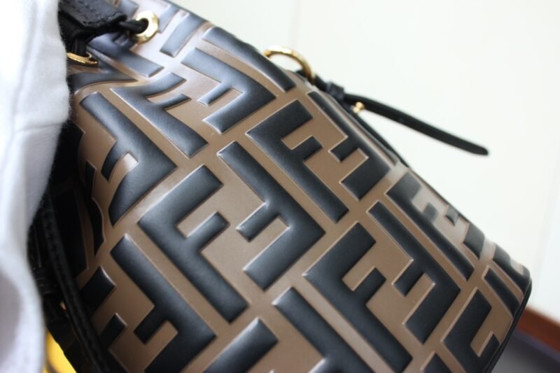 fs-0964323erwrwe_4_.jpg Fendi Mini Mon Tresor Bag -18*12*10CM