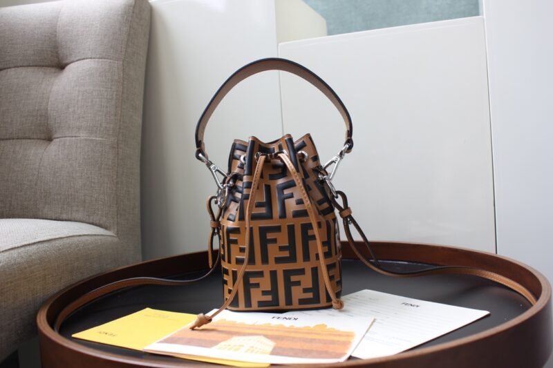 fs-09646errw_3_.jpg Fendi Mini Mon Tresor Bag -12x18x10CM