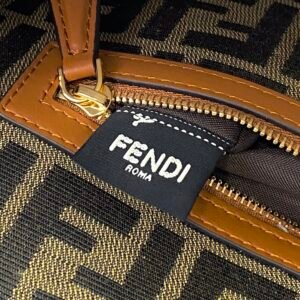 Fendi Medium Baguette Bag-26x15x4CM
