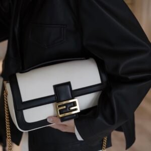 Fendi Medium Baguette Bag-26x15x4CM