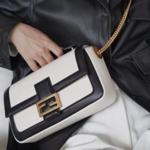 Fendi Medium Baguette Bag-26x15x4CM