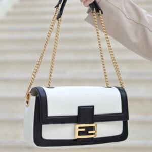 Fendi Medium Baguette Bag-26x15x4CM