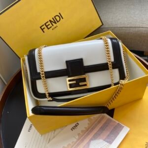 Fendi Medium Baguette Bag-26x15x4CM