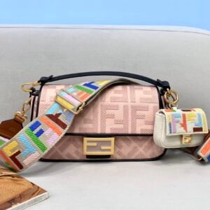 Fendi Medium Baguette Bag-26x15x4CM