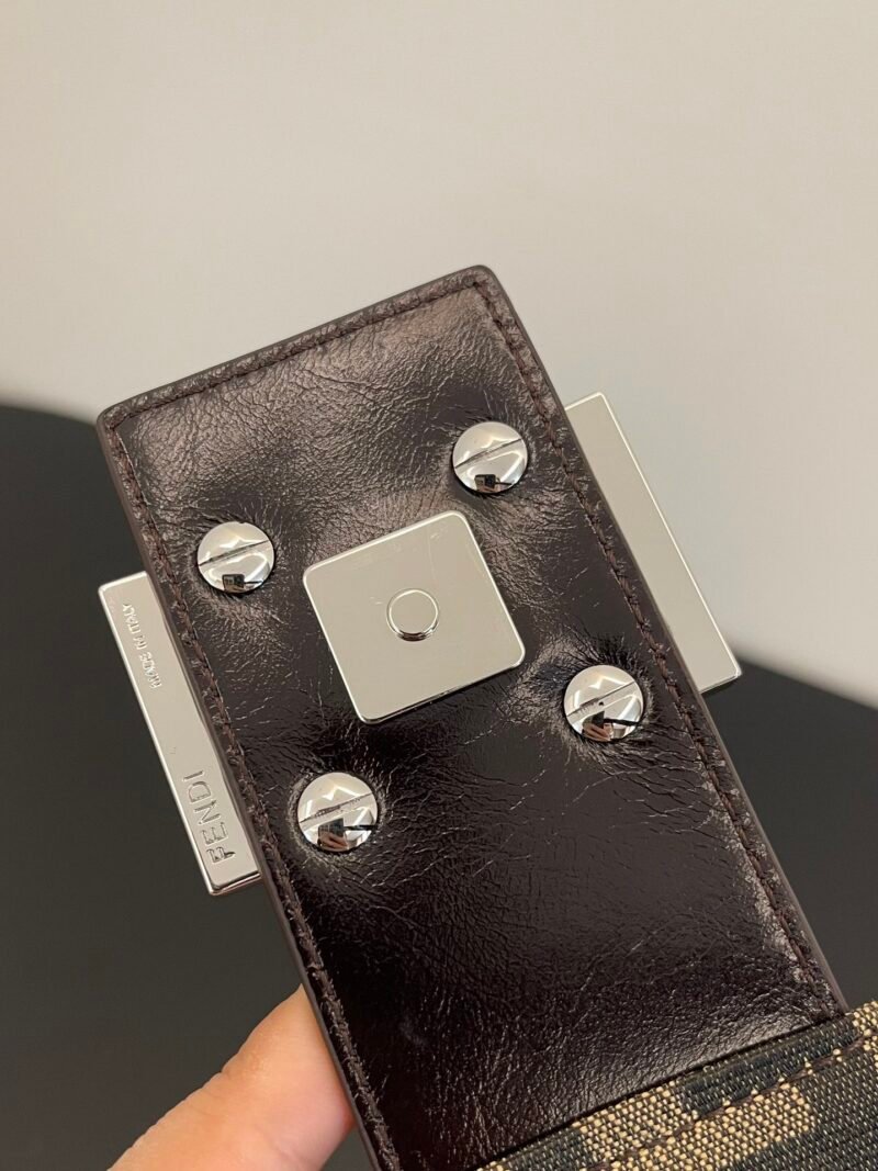 FendI Small Bag-14x10x21CM